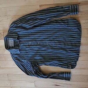 American Eagle men's size large grey stripped button down shirt